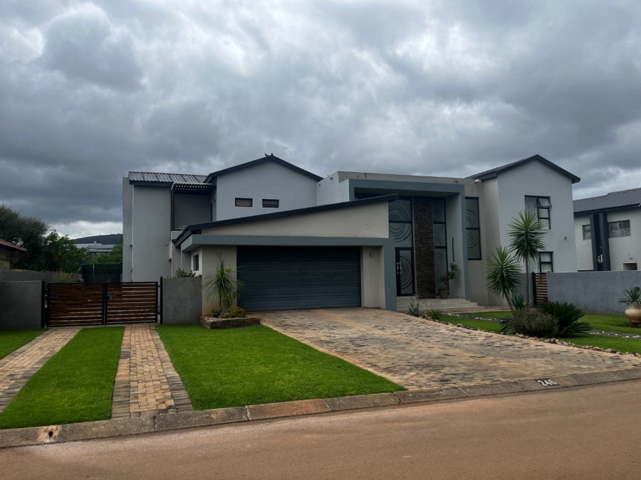 To Let 6 Bedroom Property for Rent in Seasons Lifestyle Estate North West
